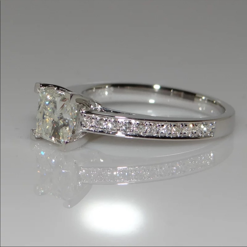 925 Sterling Silver Princess Square Simulator Diamond Ring Wedding Engagement - Picture 3 of 5